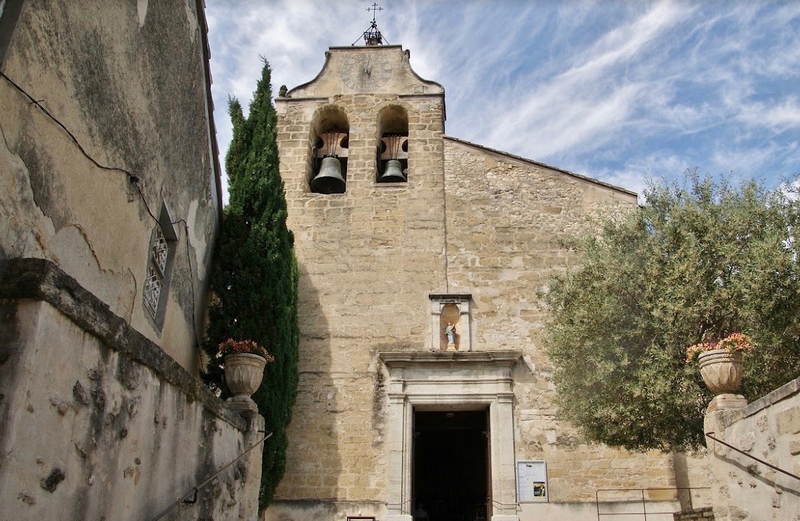 Vivre à Saint-Saturnin-lès-Avignon : un village agréable à proximité d'Avignon