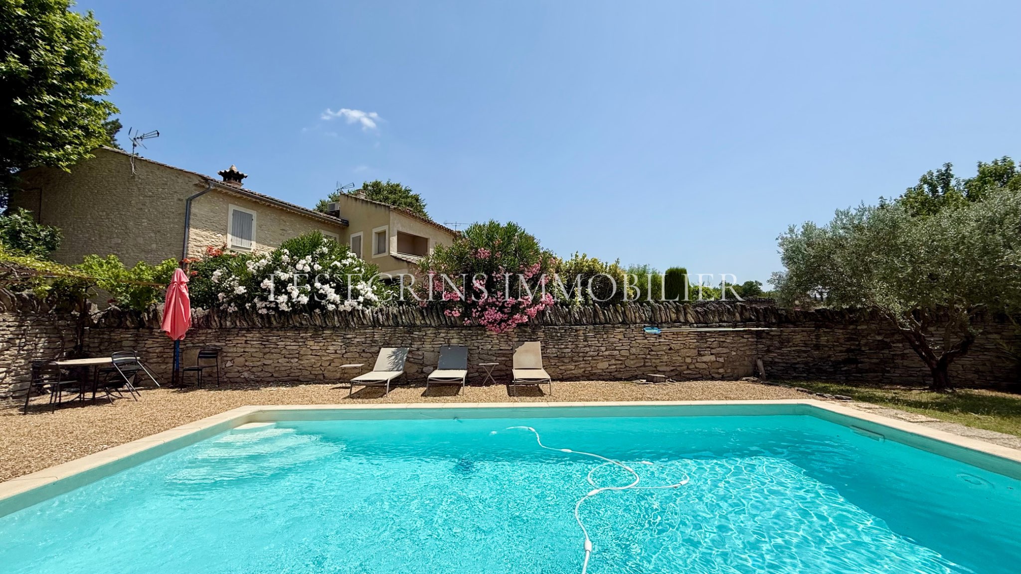 132 sqm property for sale in Gordes